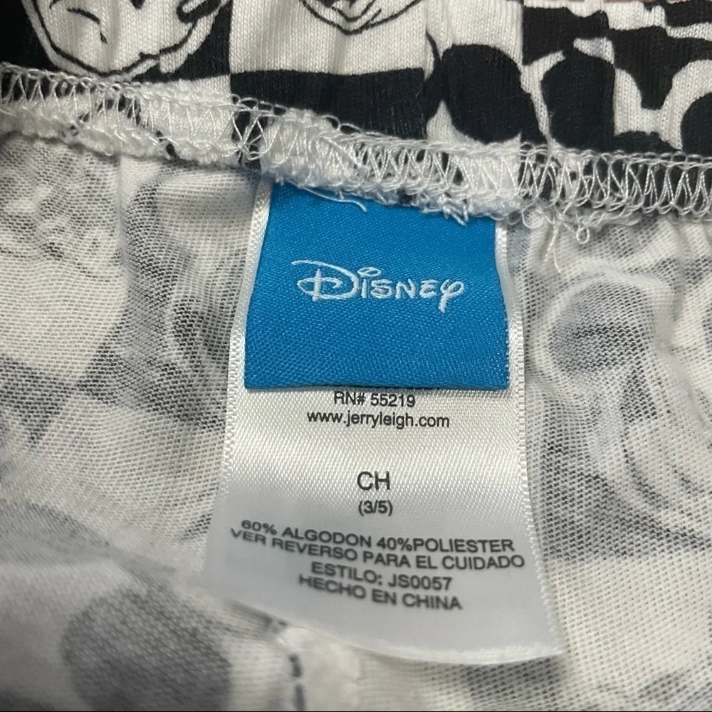 NWT Disney Mickey Mouse Printed Lounge Shorts Size Small - Picture 3 of 4